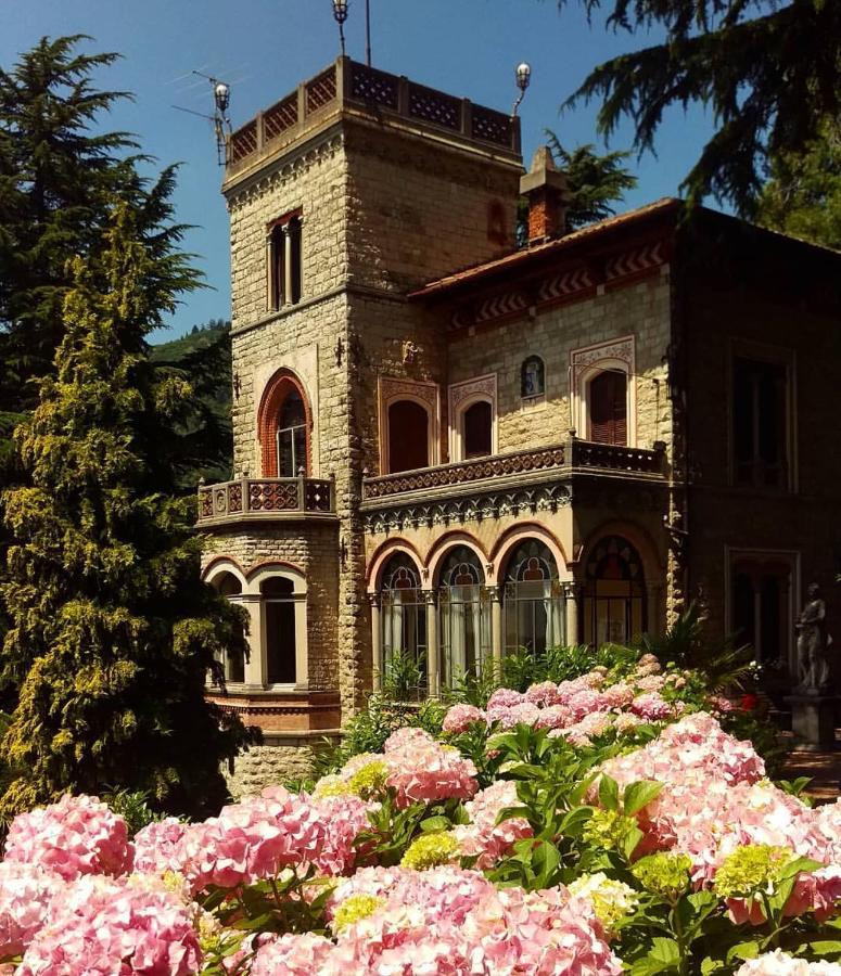Apartamento Il Parco E Gli Affreschi Varese Exterior foto