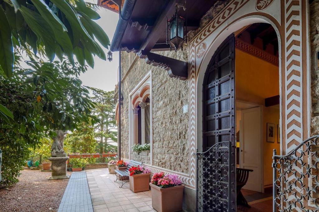 Apartamento Il Parco E Gli Affreschi Varese Exterior foto