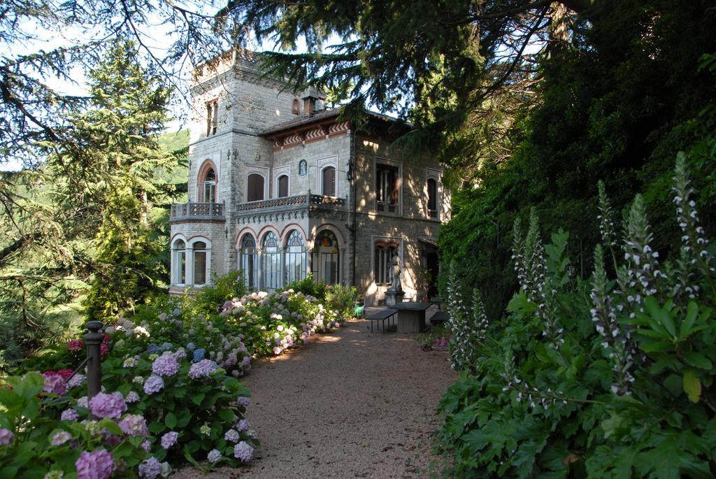 Apartamento Il Parco E Gli Affreschi Varese Exterior foto